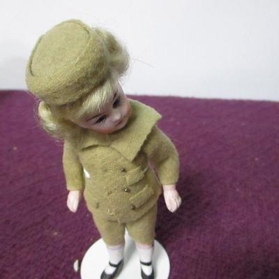 Lot 147 - Various Dolls - Schoenhut