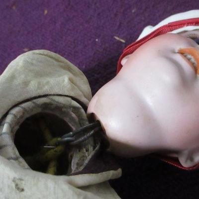 Lot 147 - Various Dolls - Schoenhut