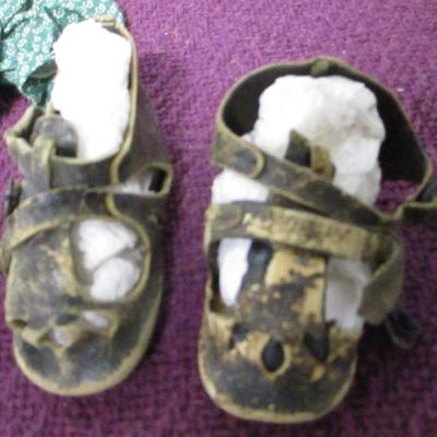 Lot 149 - Baby Doll Accessories 