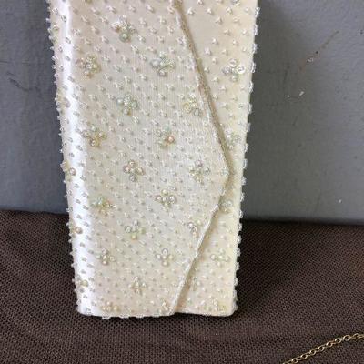 Lot #08 2 - purses : White Satan and clear bead work