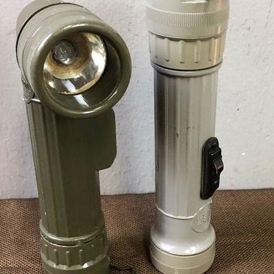 Lot #61  2 Military flashlights US ARMY 
