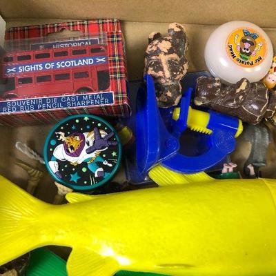 Lot #63 Small Toys - Vintage, Bears, yo-yo, cars, Plastic fishes