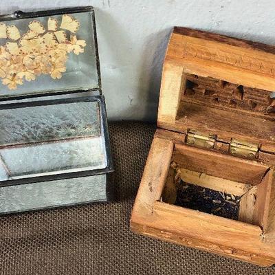 Lot #72 2 Small Jewelry boxes 