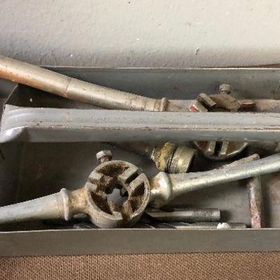 Lot #82 Tool Tray with Threading Heads