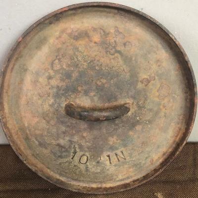 Lot # 121 Cast Iron Dutch Oven Lid 10" 