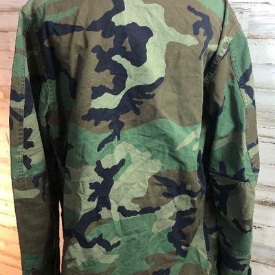 Lot # 199 Men's BDU Woodland Camo Shirt 
