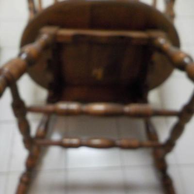 Windsor Chair, 8 spindles sack back.