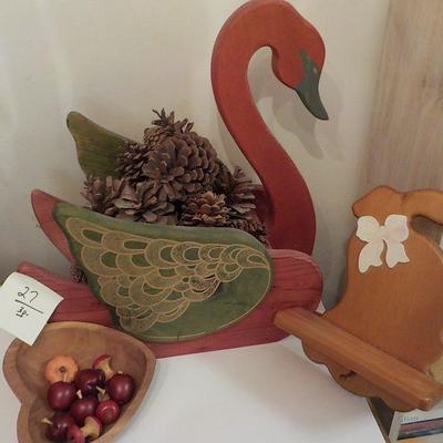 Lg wood swan and rabbit @ bowl fruit.