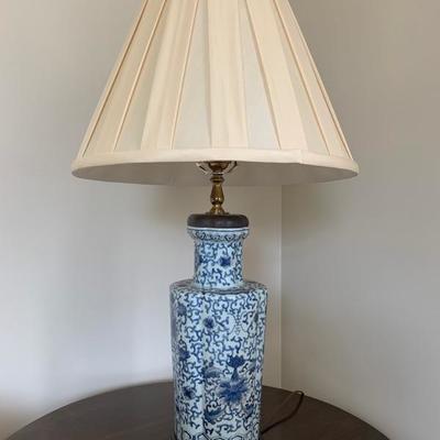 Table lamp