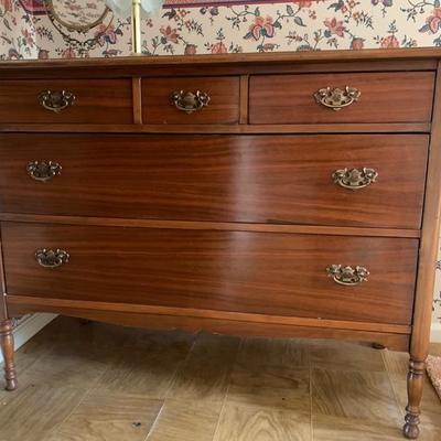 Vintage 5 drawer chest