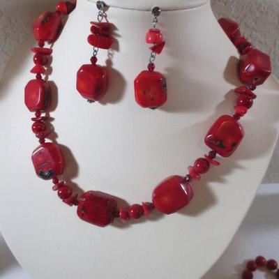 Large vintage to Now Lot of Fashion Costume Jewelry All Wear 