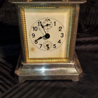 Vintage WORKING chiming Clock