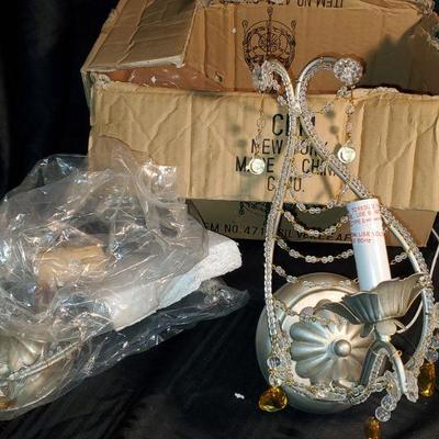 2 Lighting Fixtures 