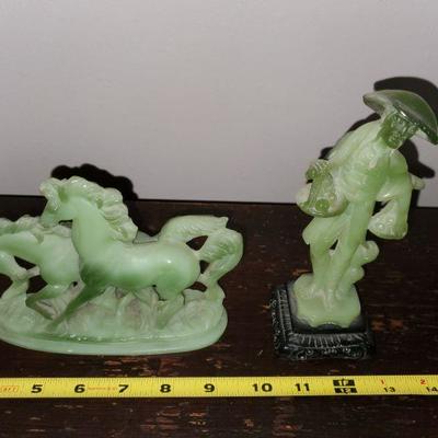 Green horse and Statue 