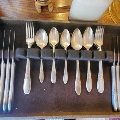 Silverware Set (Missing some spoons)