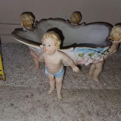 Lefton Dish Standing