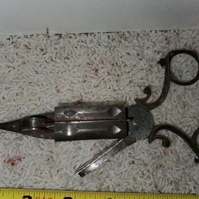 Antique Wick Cutter