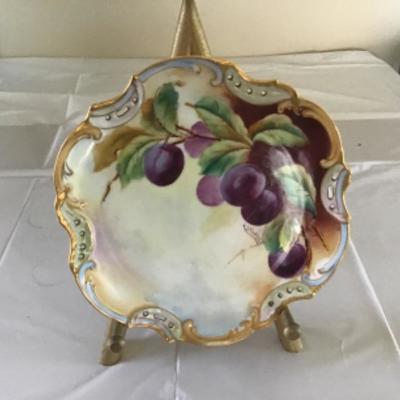 L-125 Antique handpainted decorative plate