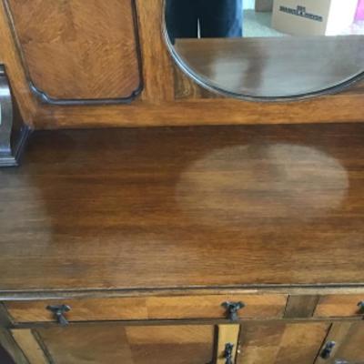 D-101 Antique queen and buffet