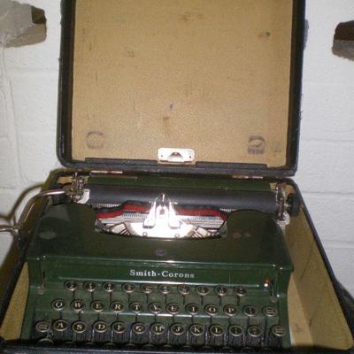 Vintage Smith Corona Typewriter