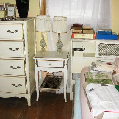 white night stands   BUY IT NOW  $ 30.00 EACH
 St Clair lamps are SOLD