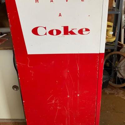 Vendo H63C Coca Cola machine
