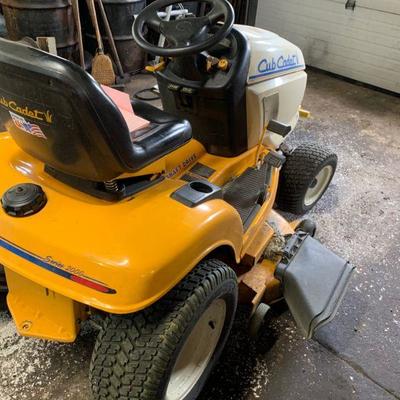 Cub Cadet 2186 Lawn Tractor