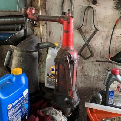 Hand crank drum pump
