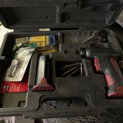 Snap-On pneumatic in case