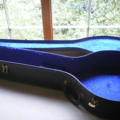 Banjo with Remo Head and Case