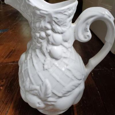 Up Lot 7: Pitchers