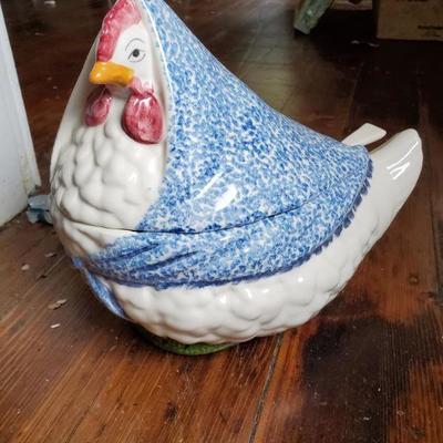 Up Lot 8: Soup Tureen