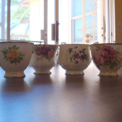 GR 148 - (4) Royal Doulton Teacups 