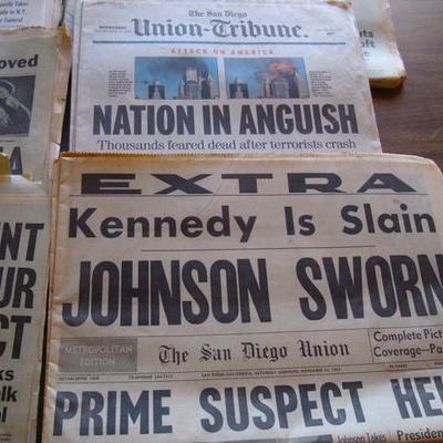 GR 152 - Lot of Old Vintage Newspapers - Major Headlines