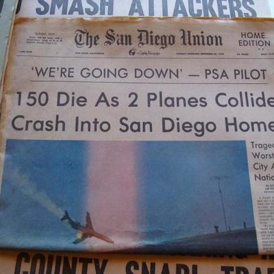GR 153 - Numerous Vintage Newspapers 