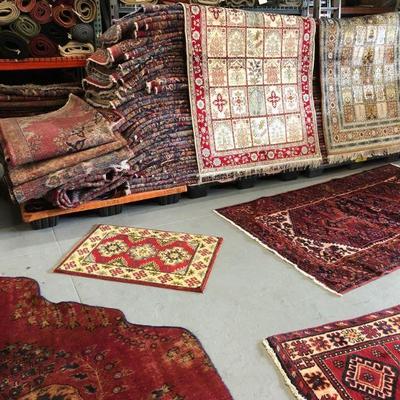 Persian & Oriental  Rugs Kilims on different sizes and designs,  Made with 100% natural wool and Cotton, vegetable dyed and hand...