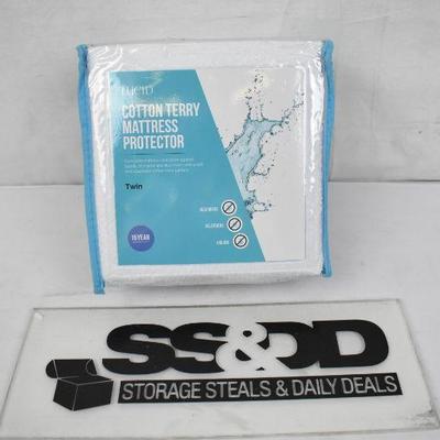 Twin, Cotton Terry Waterproof Mattress Protector, Lucid Premium - New