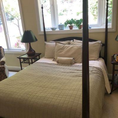 Mahogany Hi boy dresser/bed