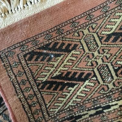 Gorgeous 8'x8' Square Silk Blend Rug