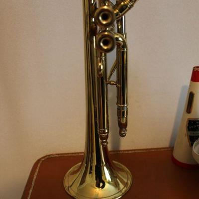 Mid 1950's 24A Trumpet Henri Selmer Paris Repose Vintage Case and Mutes