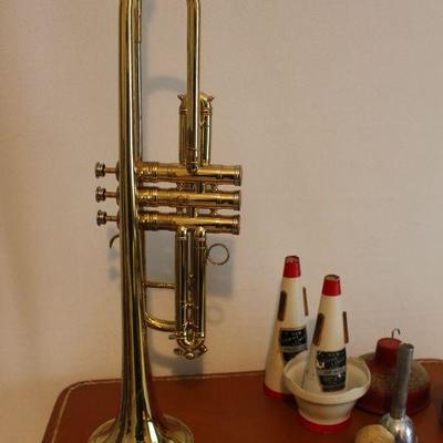 Mid 1950's 24A Trumpet Henri Selmer Paris Repose Vintage Case and Mutes