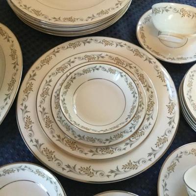 Syracuse Melodie China Setting for 6 Made in America