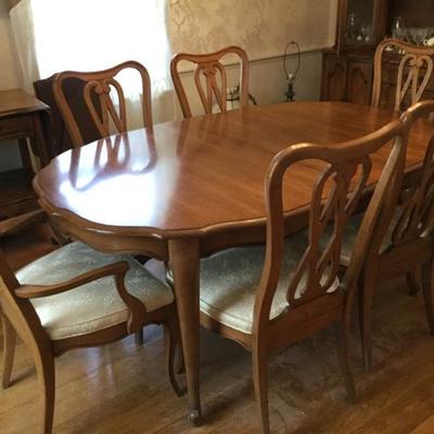 White Fine Furniture Dining Room Set
