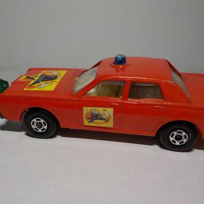 Matchbox BP Dodge Wreck truck 1968 and No. 59 Fire Mercury car.