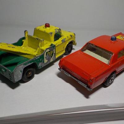 Matchbox BP Dodge Wreck truck 1968 and No. 59 Fire Mercury car.