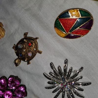 Brooch Lot#2