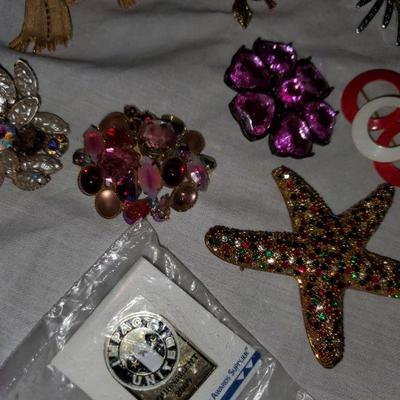 Brooch Lot#2