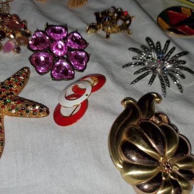 Brooch Lot#2