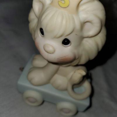 Precious Moments Lion