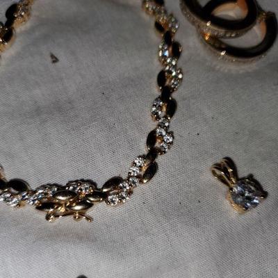 Gold Tone Lot